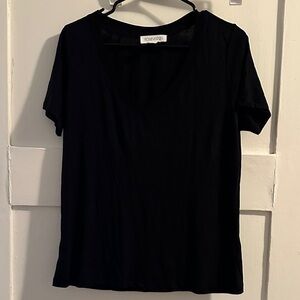 Forever 21 Classic Black Short Sleeve Tee